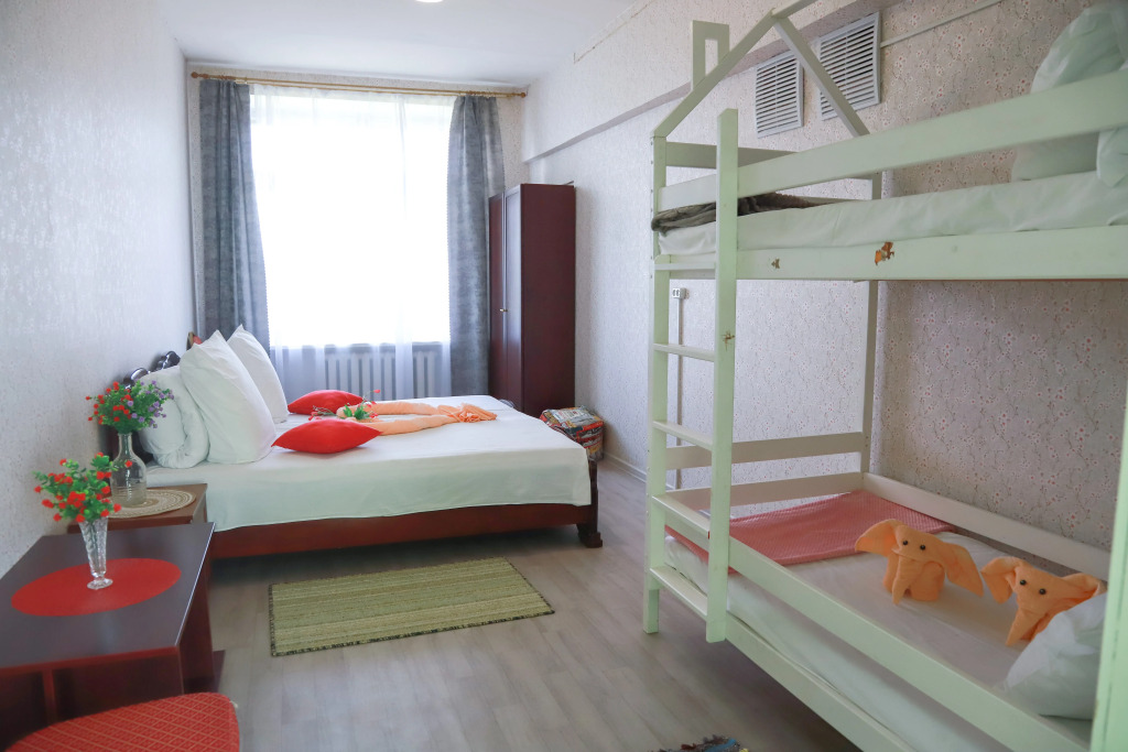 Шестиместный семейный номер Economy в Maxrooms дача Левитана под Плёсом