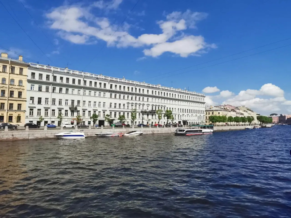 Отель Меблированные комнаты Комнаты у Театра в Санкт-Петербурге