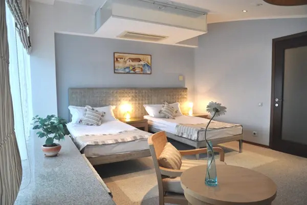 Double Suite (twin beds)