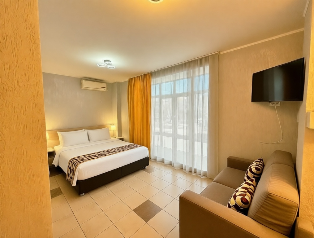 Standard No.12/1 Double room (full double bed)