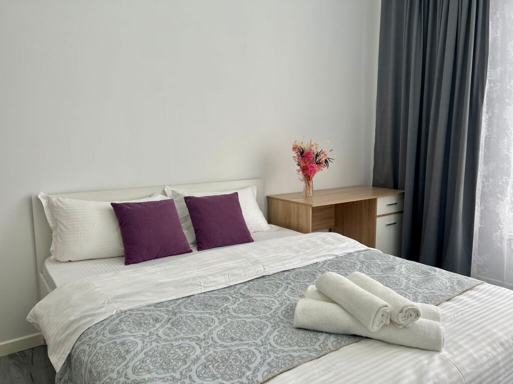 Апартаменты с 3 комнатами с балконом и с красивым видом из окна в Adal Apartments