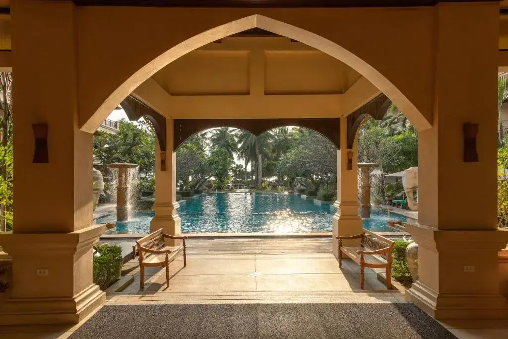 Курортный отель Avalon Beach Resort — фото