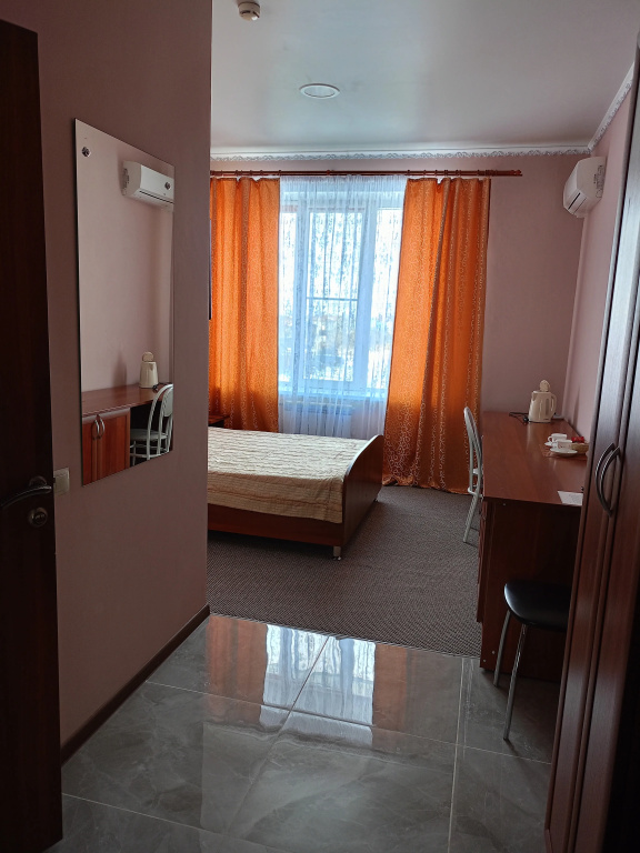 Standard Double room (full double bed)