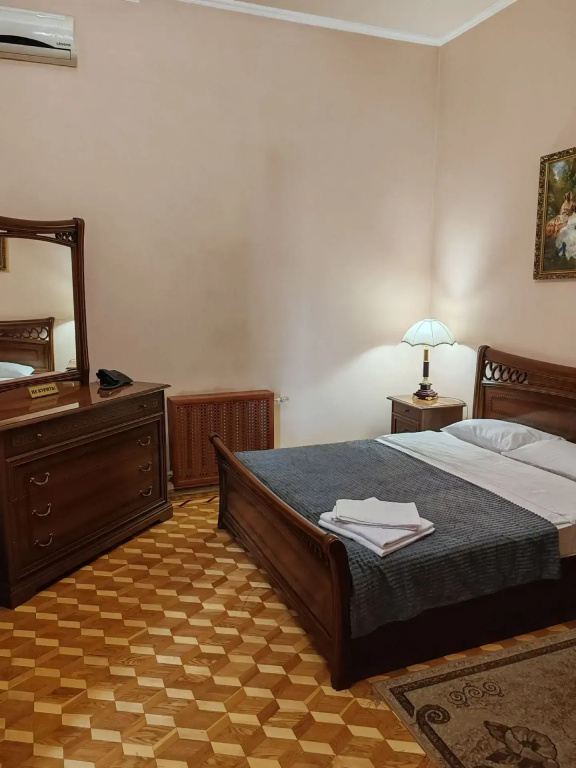2 Bedrooms Double Apartment with balcony and with courtyard view (full double bed)