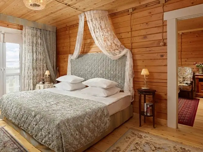2 rooms Double Suite (full double bed)