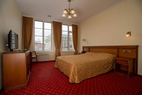 Gostinitsa Armeniya Room Type - Superior Comfort Double room with Kremlin view full double bed