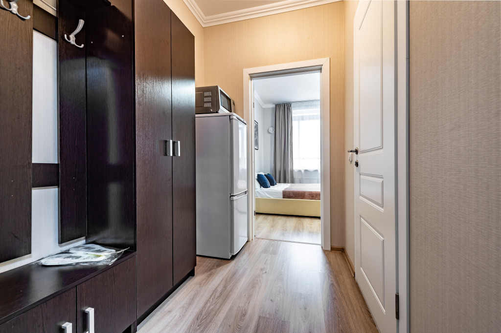 , 13к1. московская 163 новосибирск. м. снять квартиру среднерогатская. снять квартиру среднерогатская.