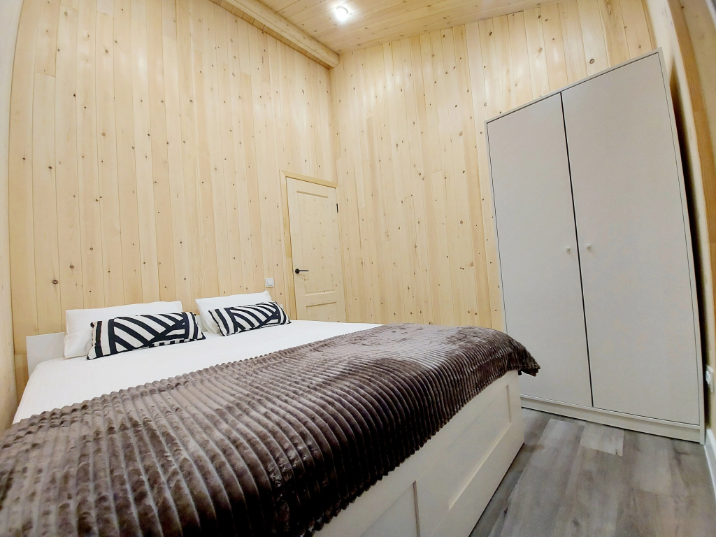 Double Chalet with mountain view (full double bed)