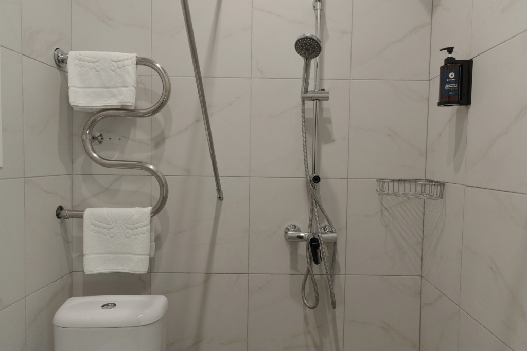 Двухместный номер Стандарт с балконом и с видом на горы 2 отдельные кровати в Нарт