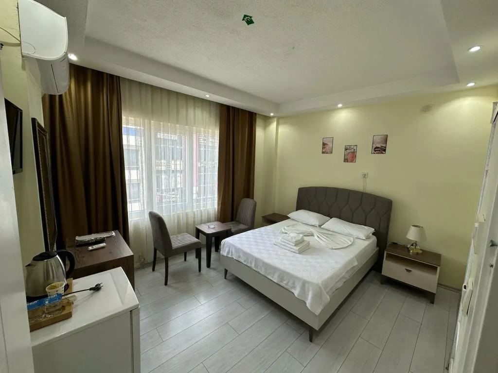Standard Double room with view (full double bed)