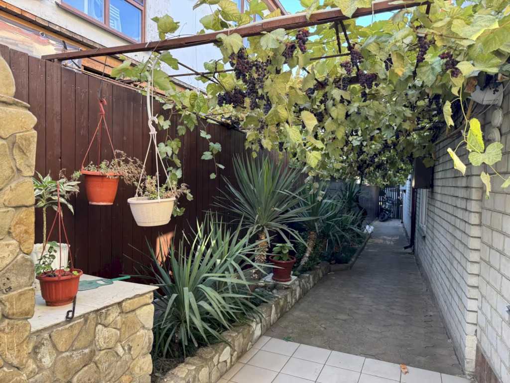 Апартаменты с 3 комнатами с красивым видом из окна в Как дома