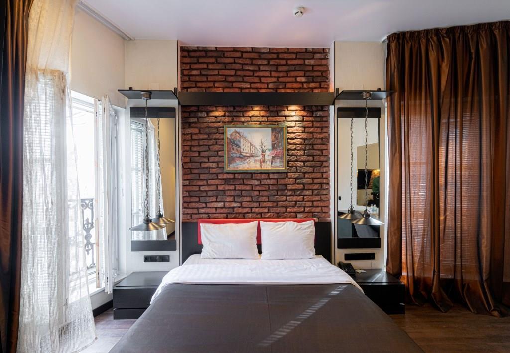 Lomonosov hotel by null