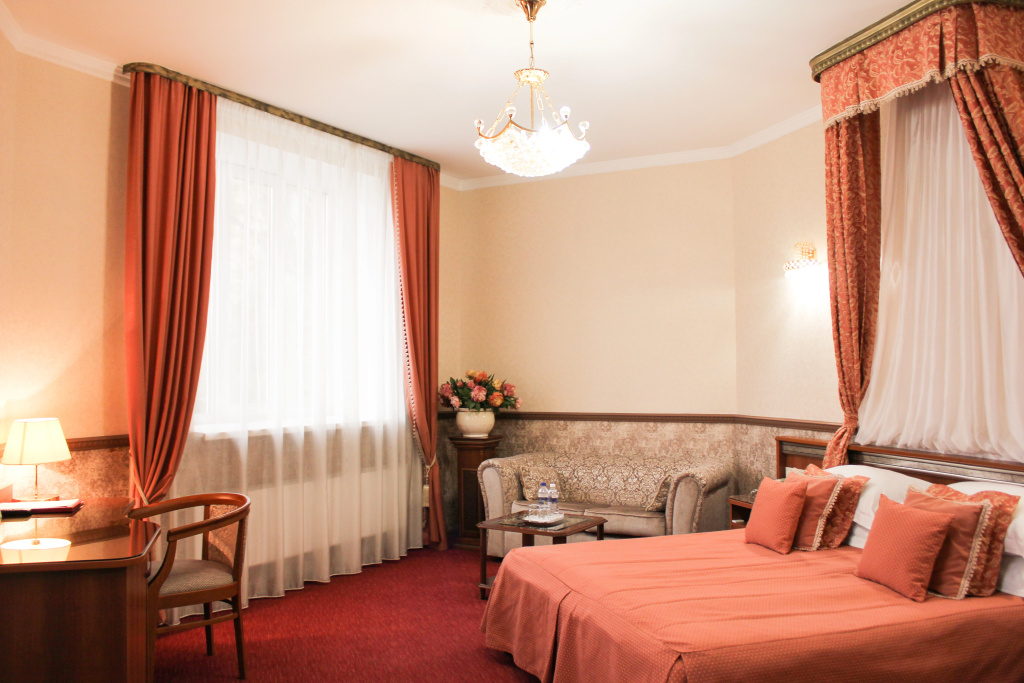 Double Junior Suite (full double bed)