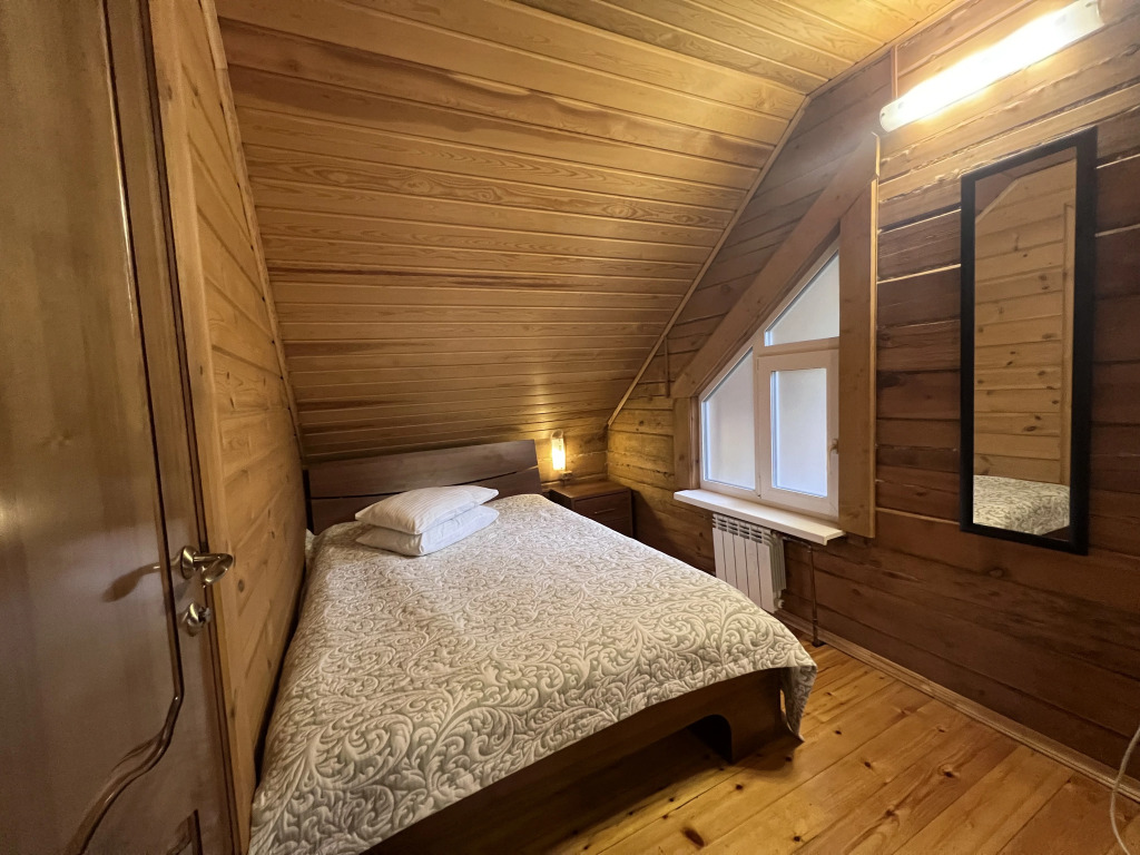 Полулюкс с видом на внутренний двор в Туяна