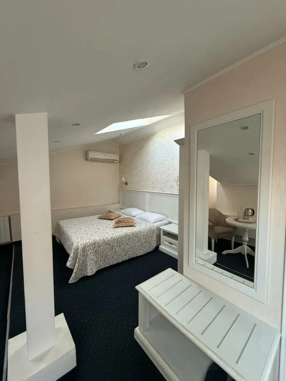 Comfort Triple Attic room