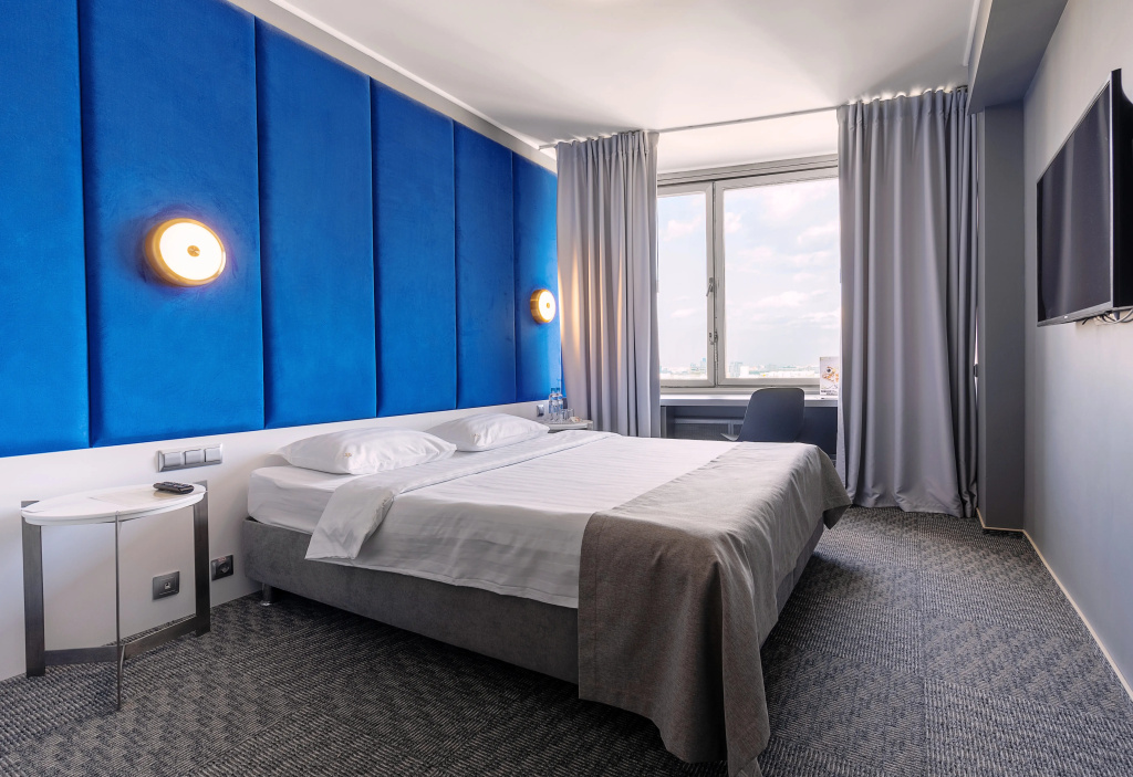 Premium Double room with view (full double bed)