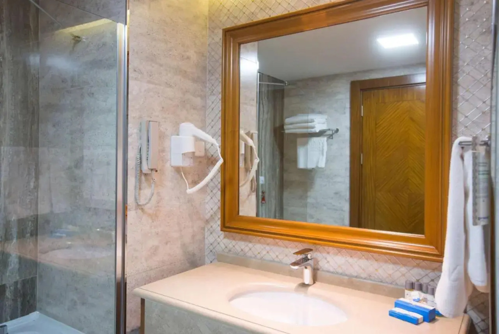Wyndham Batumi Hotel - фото 41