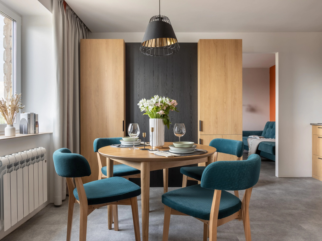2 Bedrooms Apartment