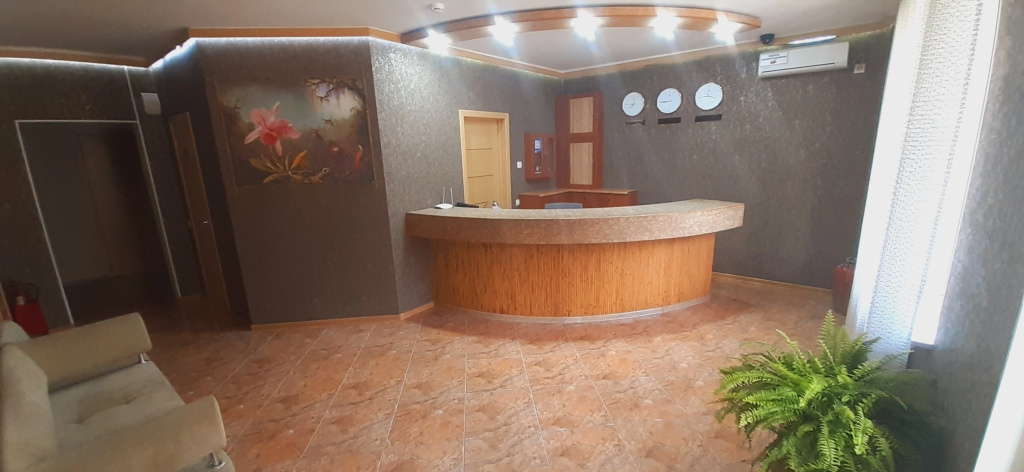Lobby & Reception