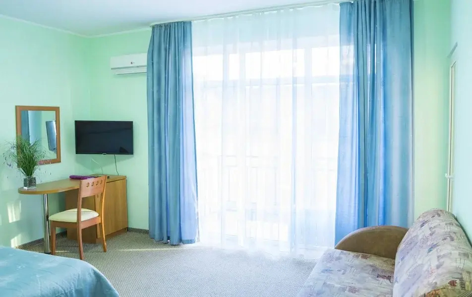 Economy room