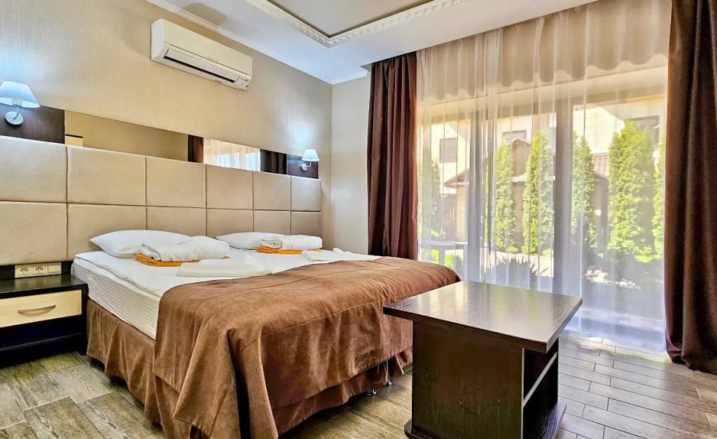 Standard M Kazanova Double room with pool view (full double bed)