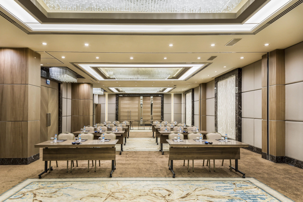 Lobby & Reception