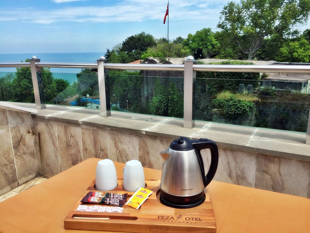 Terrace Double room with balcony and with sea view (full double bed)