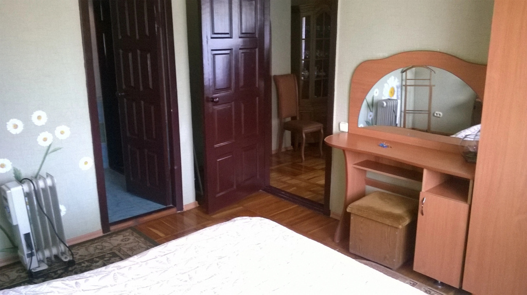 Double Suite (full double bed)