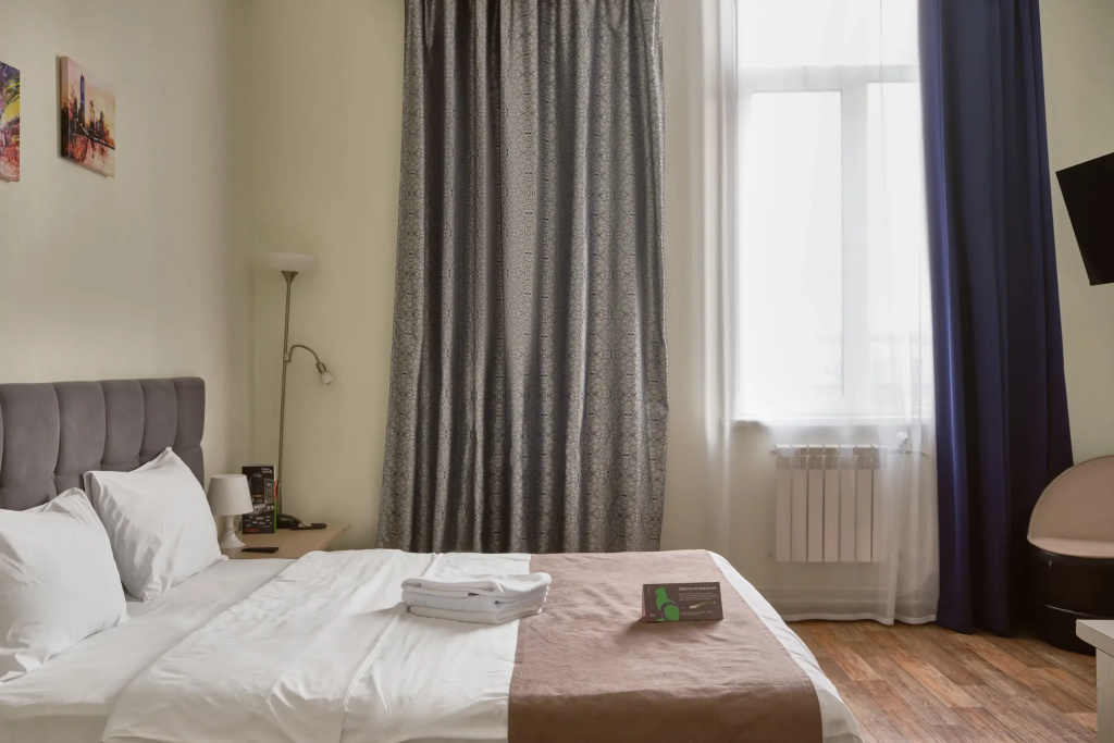 Park Siti Hotel Room Type - Standard + Double room full double bed