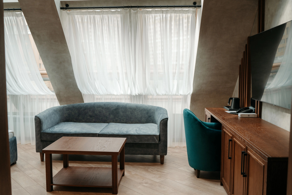 Skyada Hotel Room Type - Suite with city view