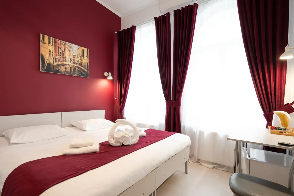 Classic Double room (full double bed)