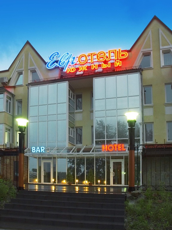 Отель Евротель Южный — фото
