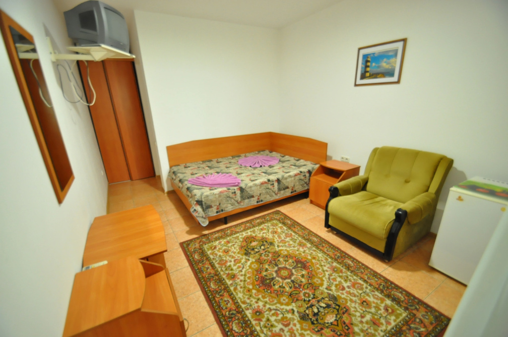Standard Double room (full double bed)