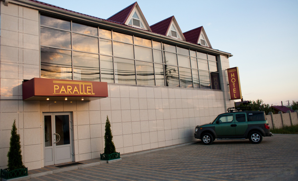 Parallel Hotel image