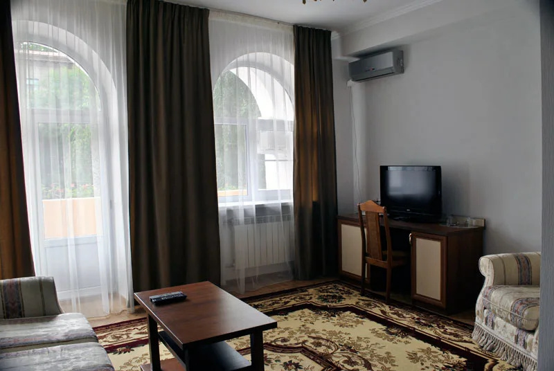 Planet Lux Hotel Room Type - Double Suite full double bed