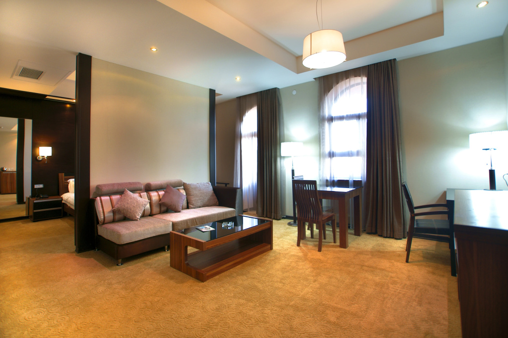 Senior Double Suite (full double bed)