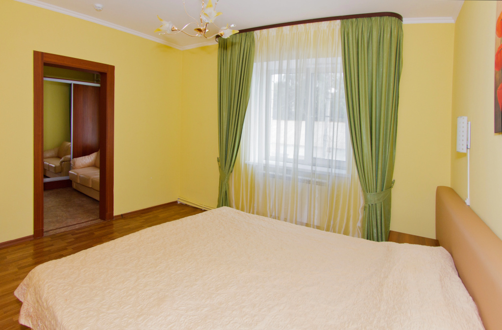 Double Junior Suite (full double bed)