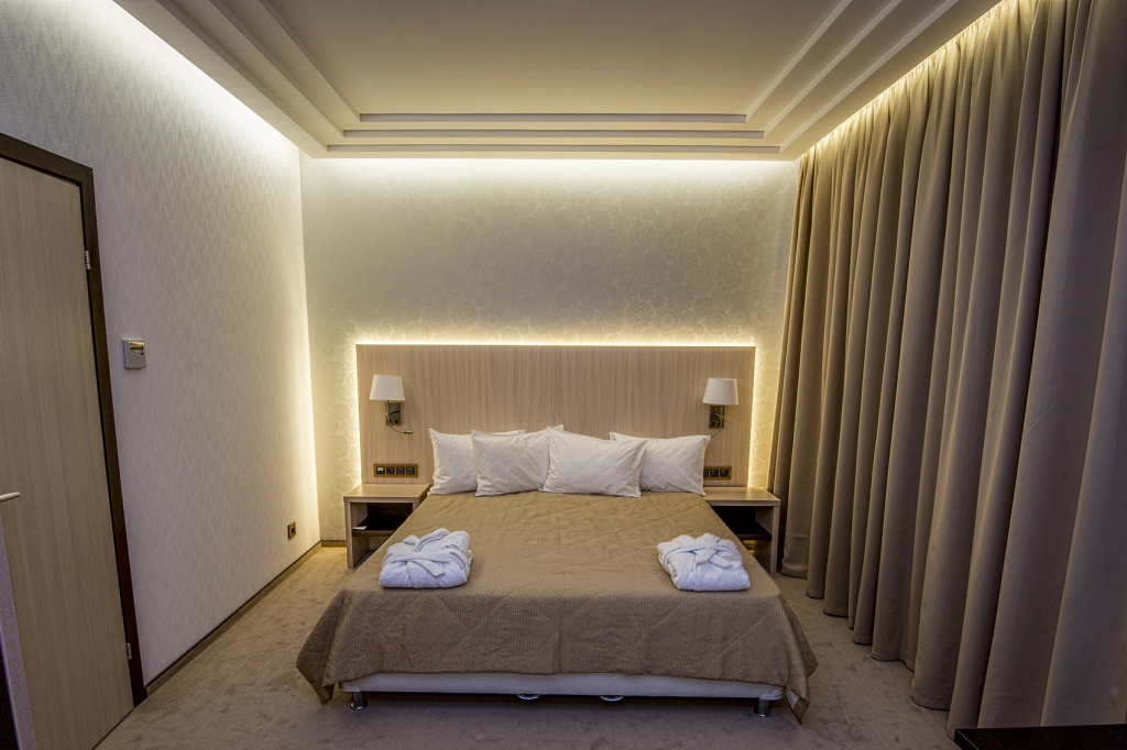 AZIMUT Hotel Saransk Room Type - Presidential Double Suite full double bed