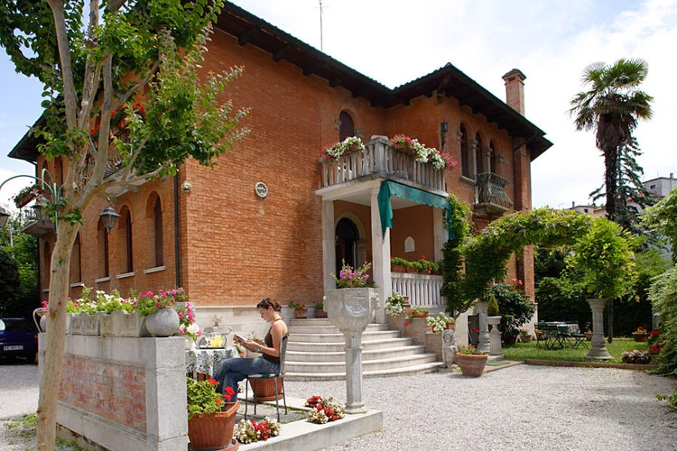 Villa Albertina Hotel