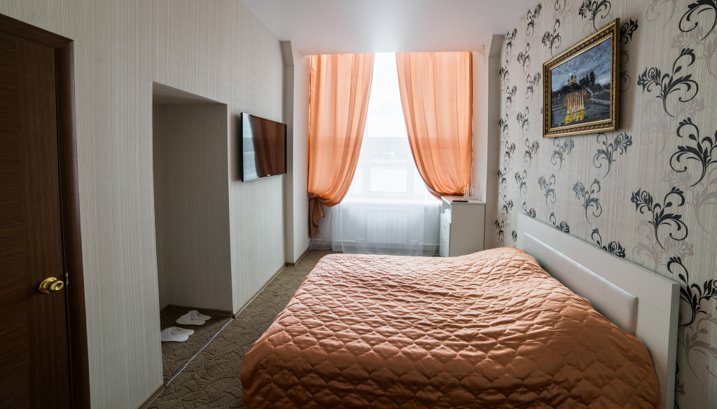 волжская жемчужина ярославль гостиница официальный сайт. жемчужина ярославль гостиница. ресторан жемчужина ярославль волжская набережная. гостиница на набережной ярославль. гостиница на набережной ярославль.