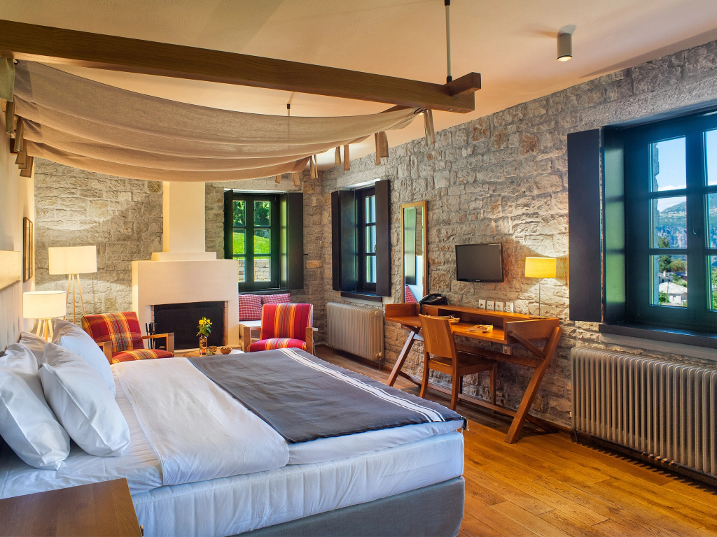 Double Junior Suite with balcony (full double bed)