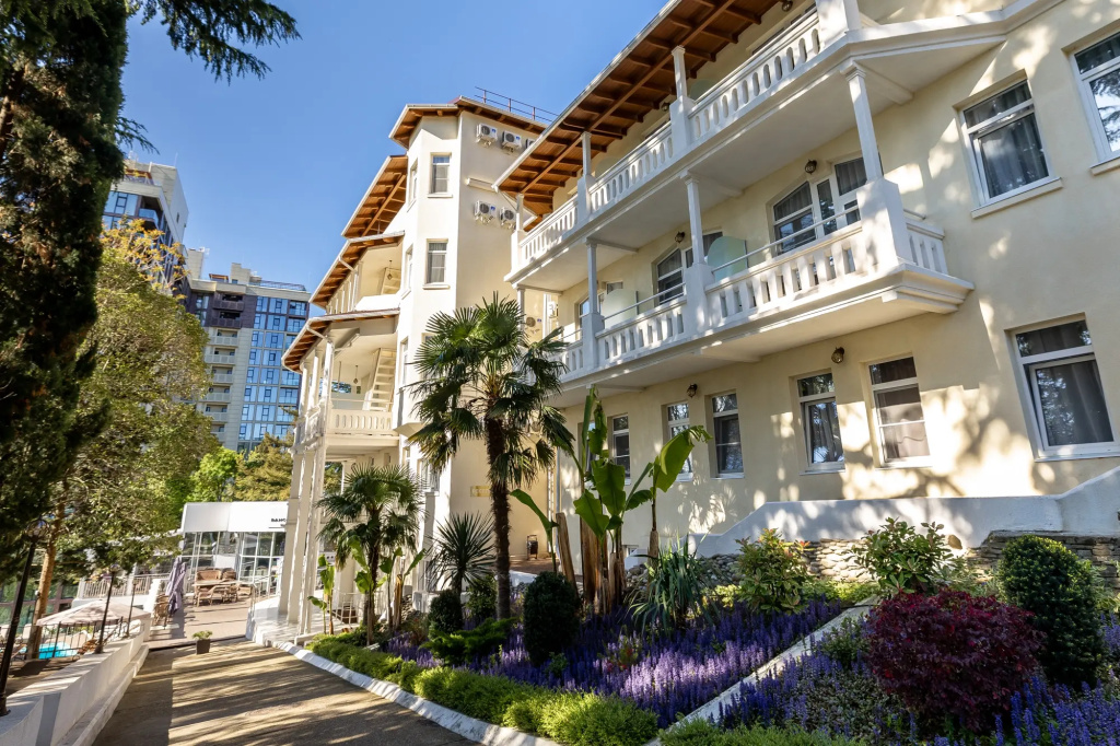 Hotel photo 12