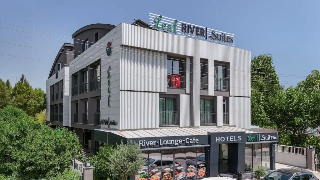 Отель Leaf River Suites — фото