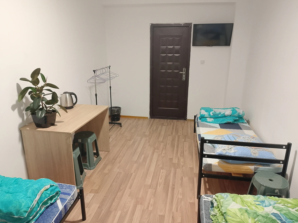 Economy Triple room