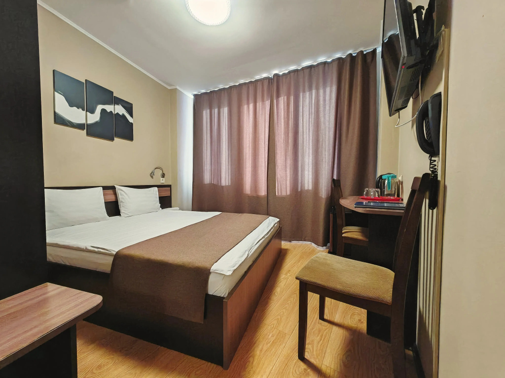 Standard Double room (full double bed)