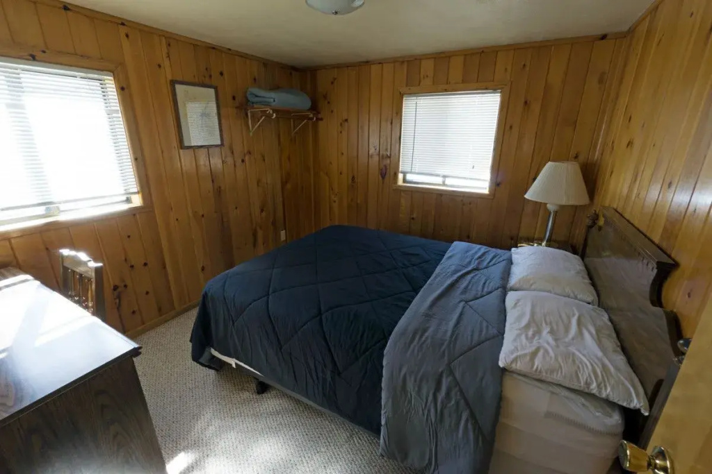 2 Bedrooms Cottage