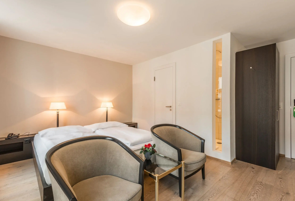 Superior Double room (full double bed)