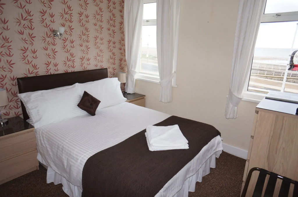 Standard Double room (full double bed)