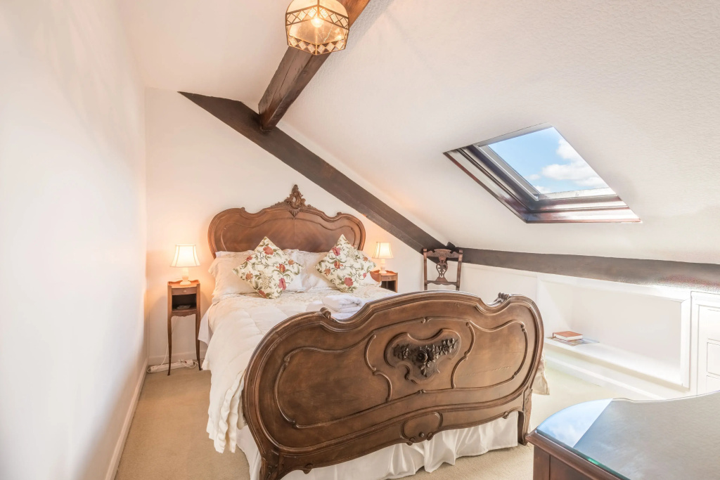 Standard Double Attic room (full double bed)