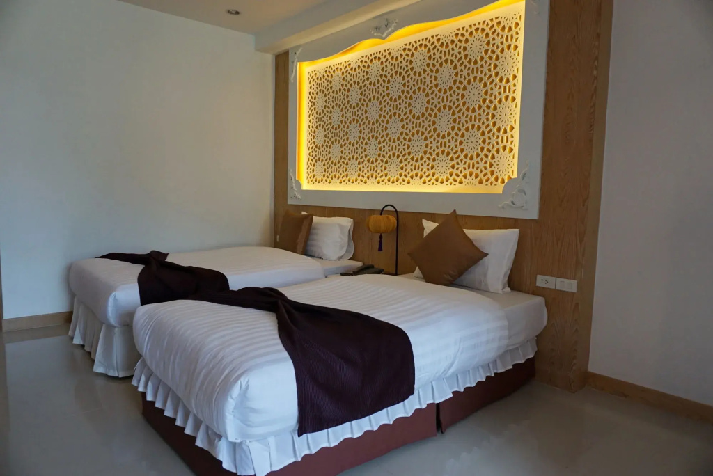 Triple Three Patong - Chambres